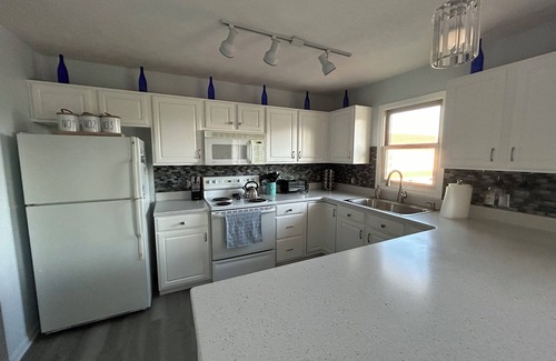 Traverse City Condo | Newly Renovated Downtown Condo