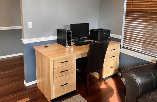 Federal Way House | Newly renovated! Great place to entertain! Lots of space.
