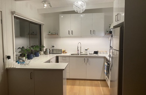 Coronet Bay House | Newly Renovated Hamptons-Style Beach House - Includes Linen & EV Charger!