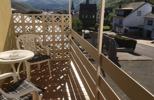 Briedern Apartment | Newly renovated (in 2020) vacation apartment, 4 p., with a great view of the Moselle valley