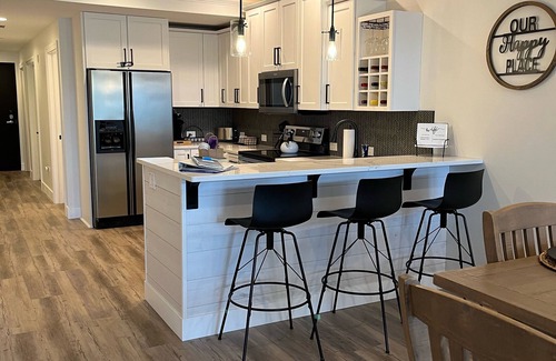Grand Haven Condo | Newly renovated luxury condo downtown Grand Haven