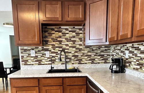 Front Park House | Newly renovated luxurious and private, 3-bedroom 2 bath West Side Oasis!