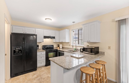 Highspire House | *Newly* Renovated Modern Townhouse Harris-Hershey