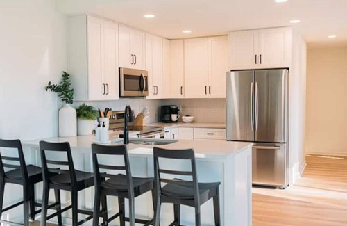 Apex House | Newly renovated modern & spacious home complete with a private pool!