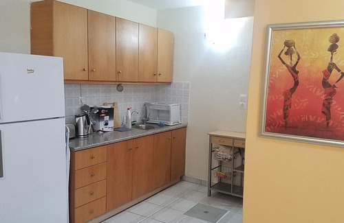 Koum Kapi Apartment | Newly renovated, quiet & spacious, 30 second walk to beach, 7 min to old town