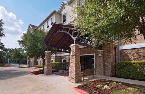 McNeil Condo | Newly Renovated Space with Outdoor Pool Access