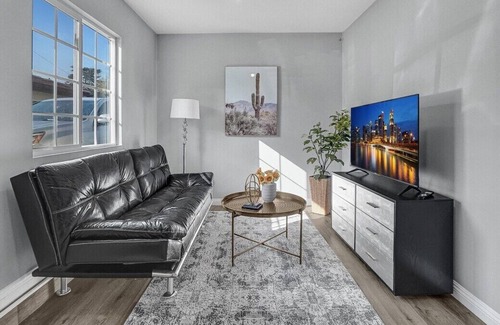 Arcadia Apartment | NEWLY Renovated Studio | Queen Bed | Minutes from downtown Pasadena | 1BR/1BA