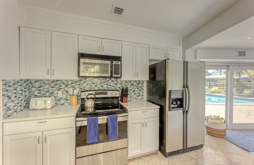 Dolphin Isles House | Newly Renovated Beach House w Heated Pool, 4 BR, 3 BA