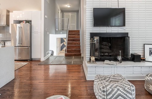 Newtown Square House | Newly Renovated Mid-Century Home