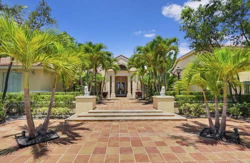 Villages of Palm Beach Lakes Condo | Newly Renovated West Palm Beach Condo