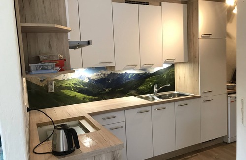 Kaprun Apartment | Newly renovated with spectacular views and skiing from October till May.