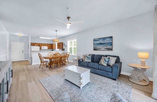 North Myrtle Beach Condo | Newly Updated Condo for Beach Pool and Golf Lovers