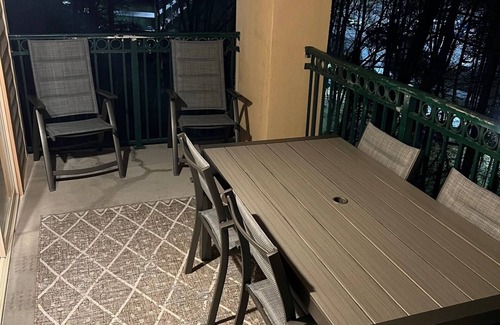 Gatlinburg Condo | Newly Updated Beautiful Condo & BEST kept secret - Steps Away from "The Strip"!