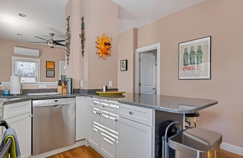 Provincetown Condo | Newly Updated Condo w/Pool - Steps to Boatslip!