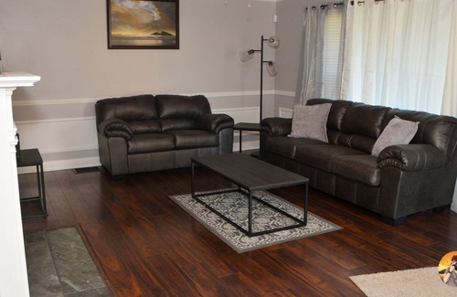 Kenwood Hill House | Newly Updated Home Less than 5 miles from Churchill Downs