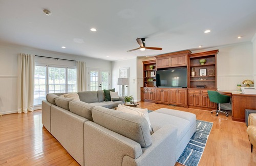 Newnan House | Newnan Vacation Rental w/Pool & Pickleball Court!