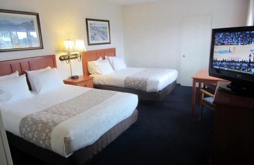 Newport Shores Hotel | Newport Channel Inn