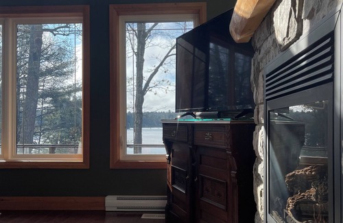 Bracebridge Cottage | Newtago Rose Year Round Rental - Bracebridge