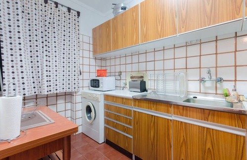 Costa de Caparica House | Next to Lisbon 100m from Beaches & Surf