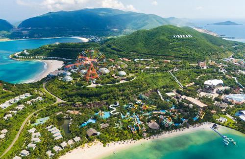 Nha Trang Resort | Nha Trang Marriott Resort & Spa, Hon Tre Island