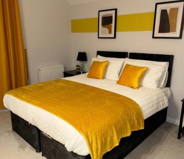 Reading House | NHS Workers and Students Haven - The Bee Hive