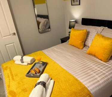 Reading House | NHS Workers and Students Haven - The Bee Hive