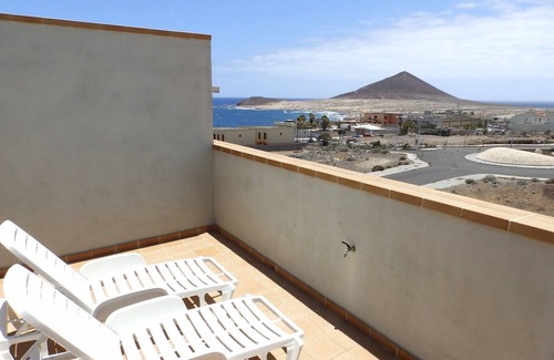 El Medano Apartment | Nice 2 bedroom Apartment with terrace and rooftop