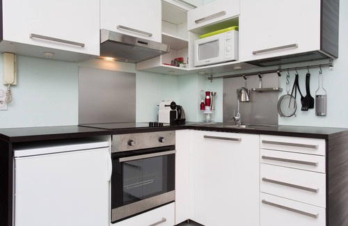 Antibes Apartment | Nice 2P renovated, small terrace, air conditioning, 300m beach