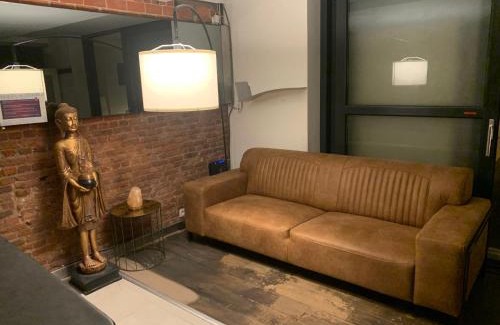 Statiekwartier Apartment | nice and cosy place with jacuzzi and sauna to relax in the centre of antwerp