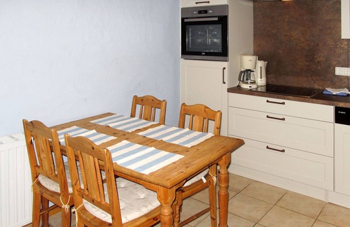 Altenkirchen Villa | Nice apartment in villa for 4 people with WIFI, TV, terrace and pets allowed