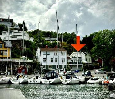 Arendal Apartment | Nice apartment close to the sea with parking and garden