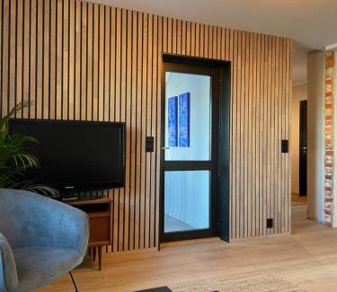 Arendal Apartment | Nice apartment close to the sea with parking and garden