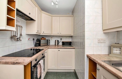 Thirsk Apartment | Nice apartment for 6 guests with WIFI, hot tub, pool and terrace