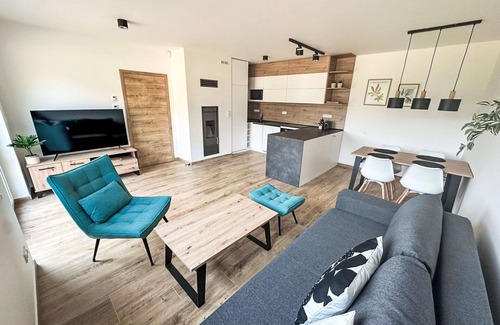Smrzovka Apartment | Nice apartment for 12 guests with WIFI, TV, terrace and parking