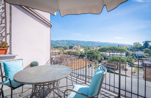 Lamporecchio Apartment | Nice apartment for 4 guests with A/C, pool, WIFI, TV, terrace and panoramic view