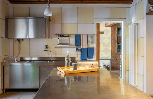 Cortemilia Apartment | Nice apartment for 18 people with pool, WIFI, patio and pets allowed