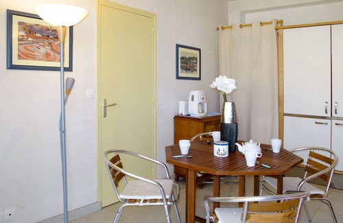Lancieux Apartment | Nice apartment for 4 guests with WIFI, TV, terrace, pets allowed and parking