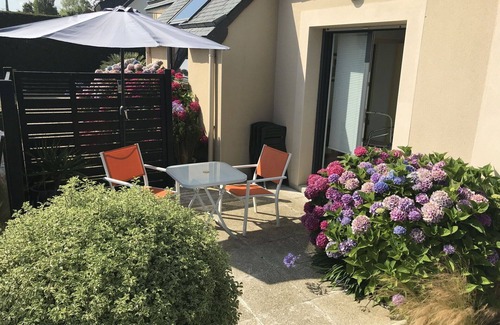 Lancieux Apartment | Nice apartment for 4 guests with WIFI, TV, terrace, pets allowed and parking
