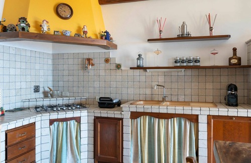 Artallo Apartment | Nice apartment for 4 guests with WIFI, A/C, TV and patio