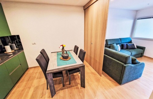 Verceia Apartment | Nice apartment for 4 guests with WIFI, TV, patio, pets allowed and parking