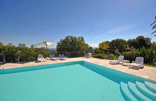 Volterra Apartment | Nice apartment for 4 guests with pool, WIFI, TV, pets allowed and parking, close to San Gimignano