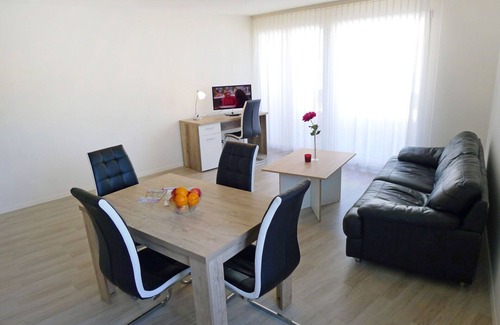 Lucerne Apartment | Nice apartment for 4 guests with WIFI, TV and balcony