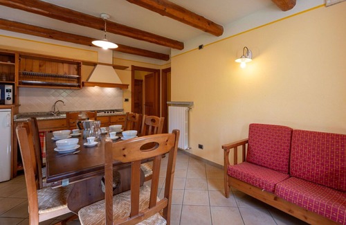 Sampeyre Apartment | Nice apartment for 4 people with WIFI, pool, TV and terrace