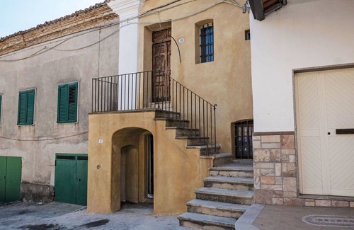 Strongoli Apartment | Nice apartment for 4 guests with WIFI, balcony, pets allowed and panoramic view
