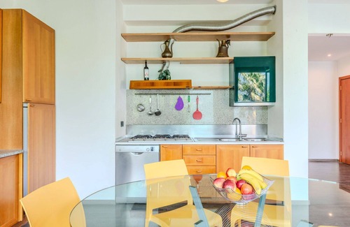 Naggio Apartment | Nice apartment for 4 people with A/C, WIFI, TV, balcony and pets allowed