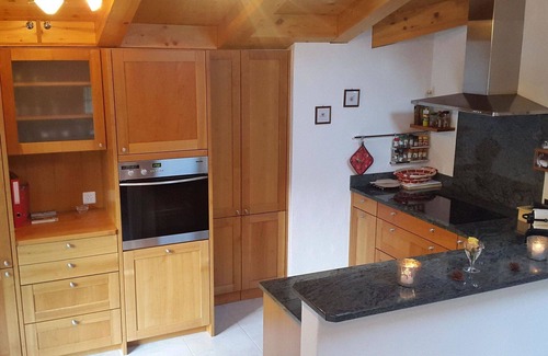 Gstaad Apartment | Nice apartment for 4 people with WIFI, TV and balcony
