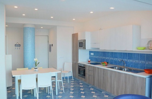 Latina Lido Apartment | Nice apartment for 5 guests with A/C, WIFI, pool, TV, balcony, pets allowed and parking