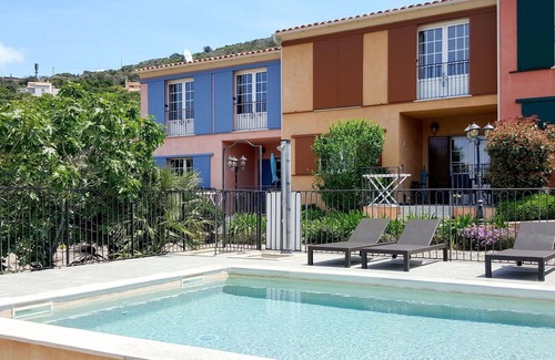 Galeria Apartment | Nice apartment for 5 people with WIFI, pool, A/C, TV, terrace and parking