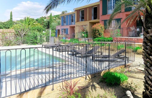 Galeria Apartment | Nice apartment for 5 people with WIFI, pool, A/C, TV, terrace and parking