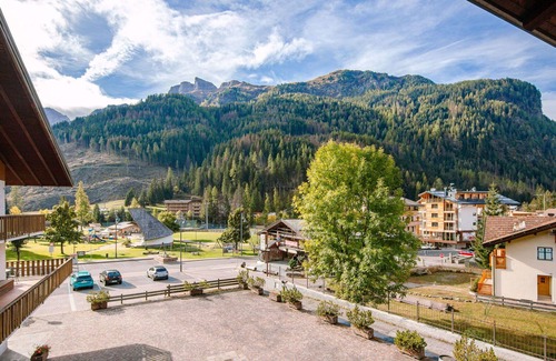 Campitello di Fassa Apartment | Nice apartment for 5 people with WIFI, TV and balcony